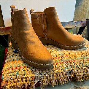 White Mountain Brown Suede Ankle Booties